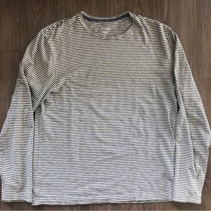 J Crew Long Sleeve in Medium